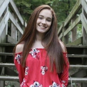 Meet your Posher, Whitney